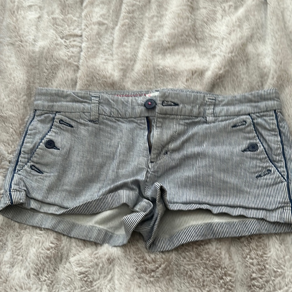 Patterned shorts